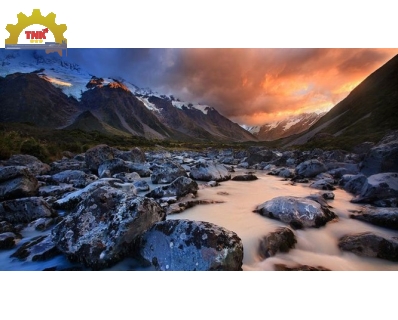 Giày thể thao thời trang hiện đại 2034